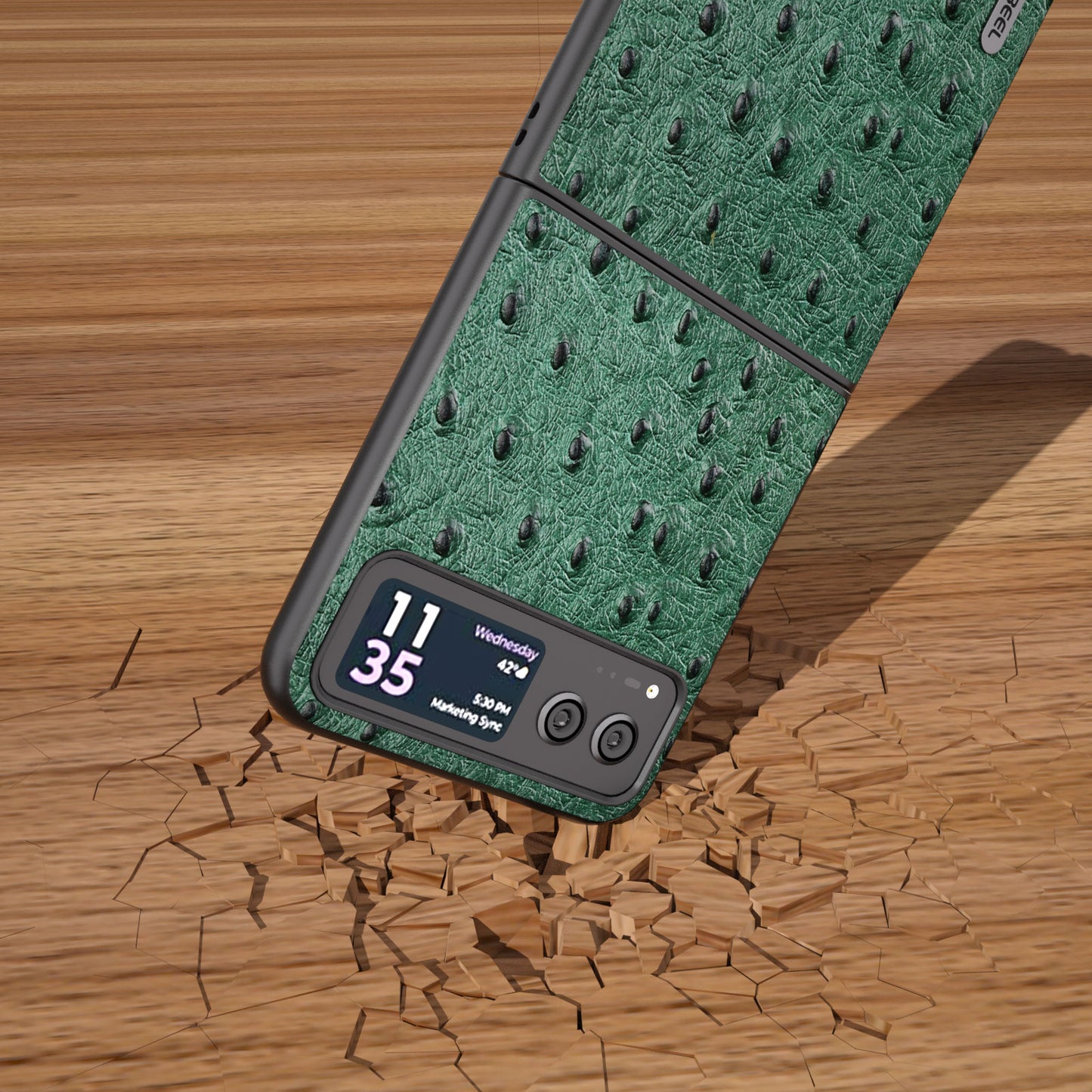 Uniqkart For Motorola Razr 40 5G Protective Slim Case Genuine Cow Leather Coated PC Ostrich Texture Phone Cover - Green