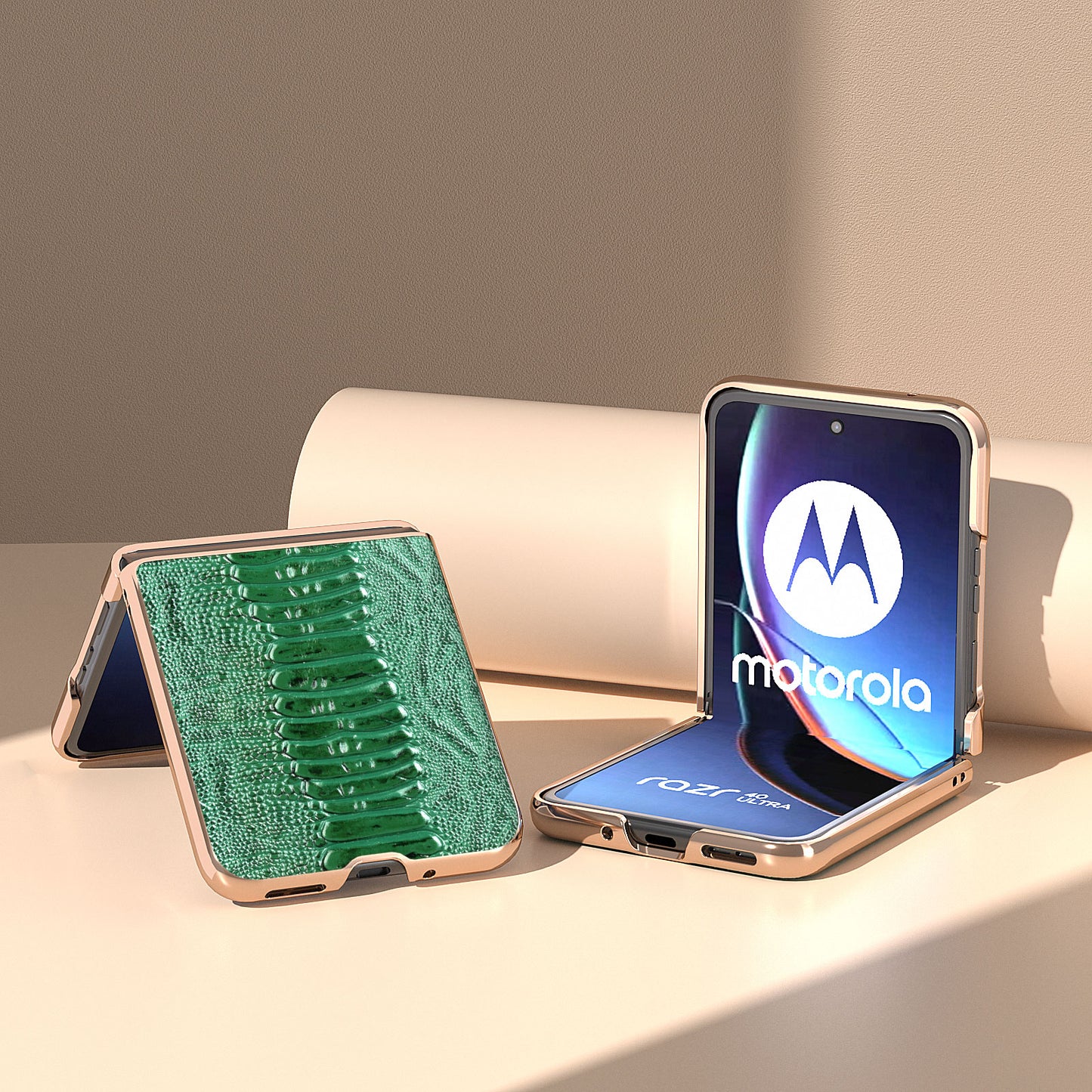 Uniqkart for Motorola Razr 40 Ultra 5G Crocodile Texture Thin Cover Genuine Cow Leather + PC Electroplating Phone Case - Green