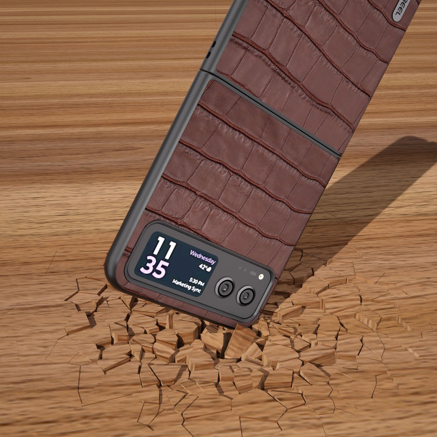 Crocodile Texture Phone Case for Motorola Razr 40 5G Cowhide Leather Coated PC Cover - Brown