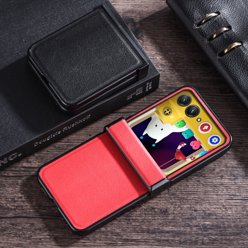 Uniqkart for Motorola Razr 40 Ultra 5G Hinge Protection Phone Case Textured Leather Coated PC Back Cover - Red