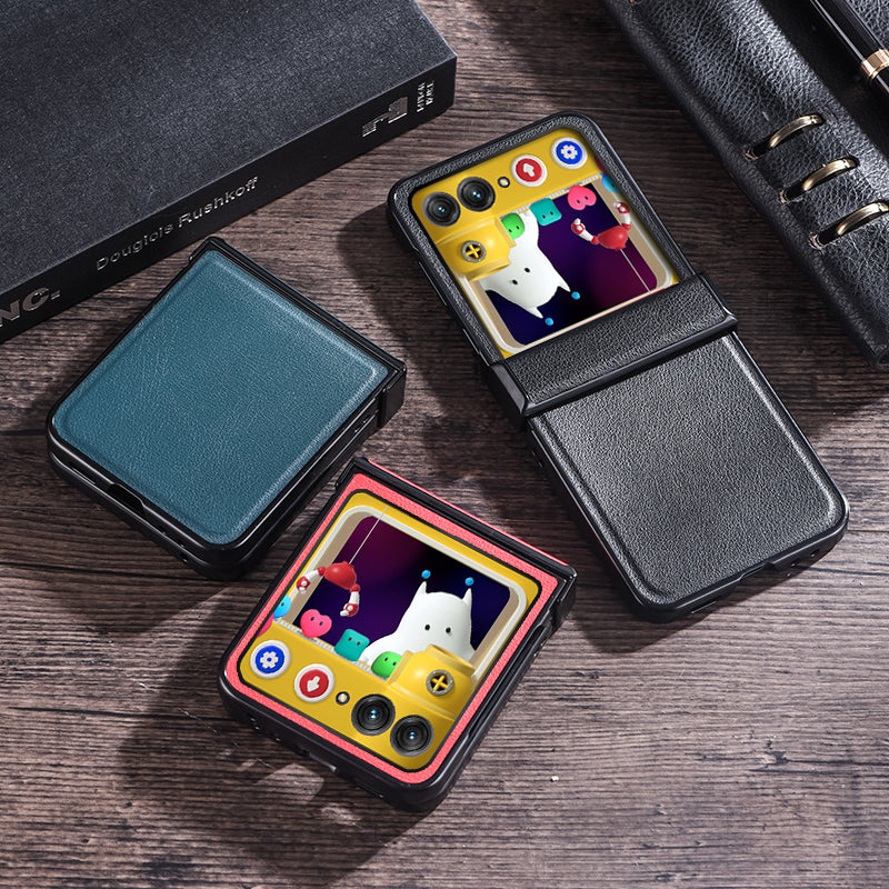 Uniqkart for Motorola Razr 40 Ultra 5G Hinge Protection Phone Case Textured Leather Coated PC Back Cover - Red