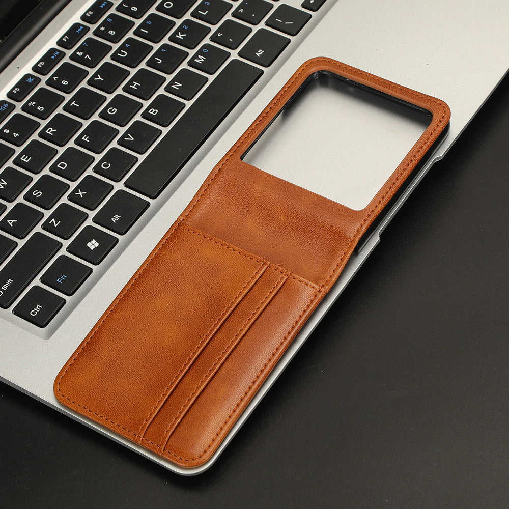 Uniqkart for Motorola Razr 40 Ultra 5G Anti-Scratch Phone Case Hard PC + PU Leather Cover with Card Holder - Brown