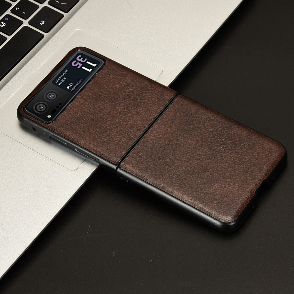 Uniqkart for Motorola Razr 40 5G Phone Back Case PU Leather Coated PC Litchi Texture Protection Phone Cover - Brown