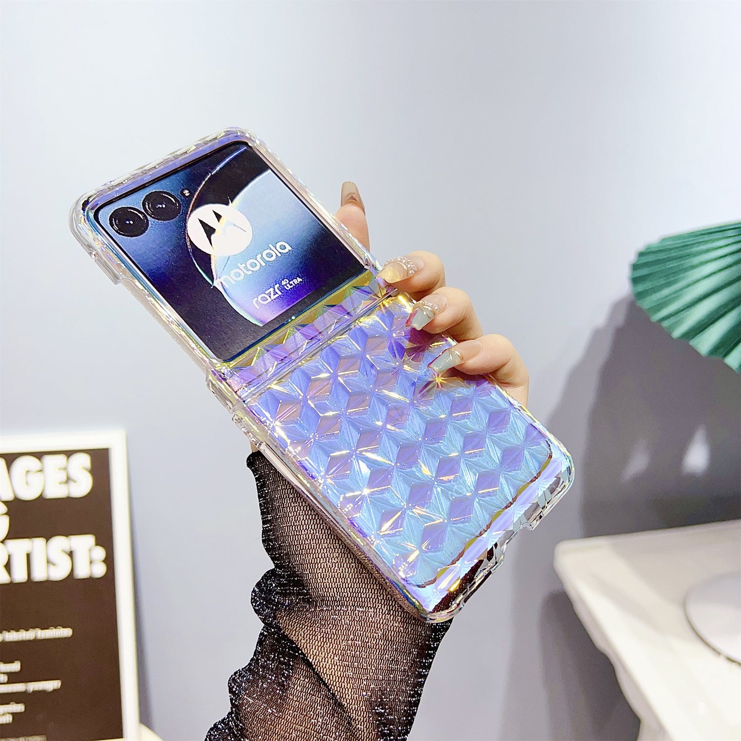 Hard PC Folding Phone Case for Motorola Razr 40 Ultra 5G , Diamond Texture Electroplating Phone Cover - Purple