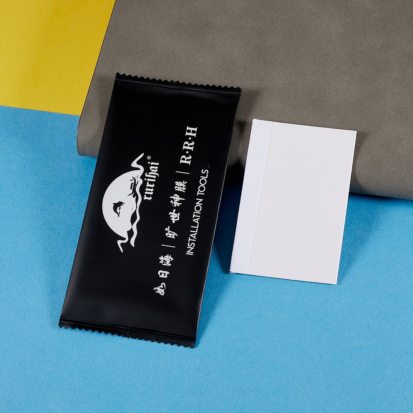 RURIHAI 1 Set / 2Pcs Front Screen Back Protector for Motorola Razr 5G, Anti-scratch Full Glue Front Back PET Protector