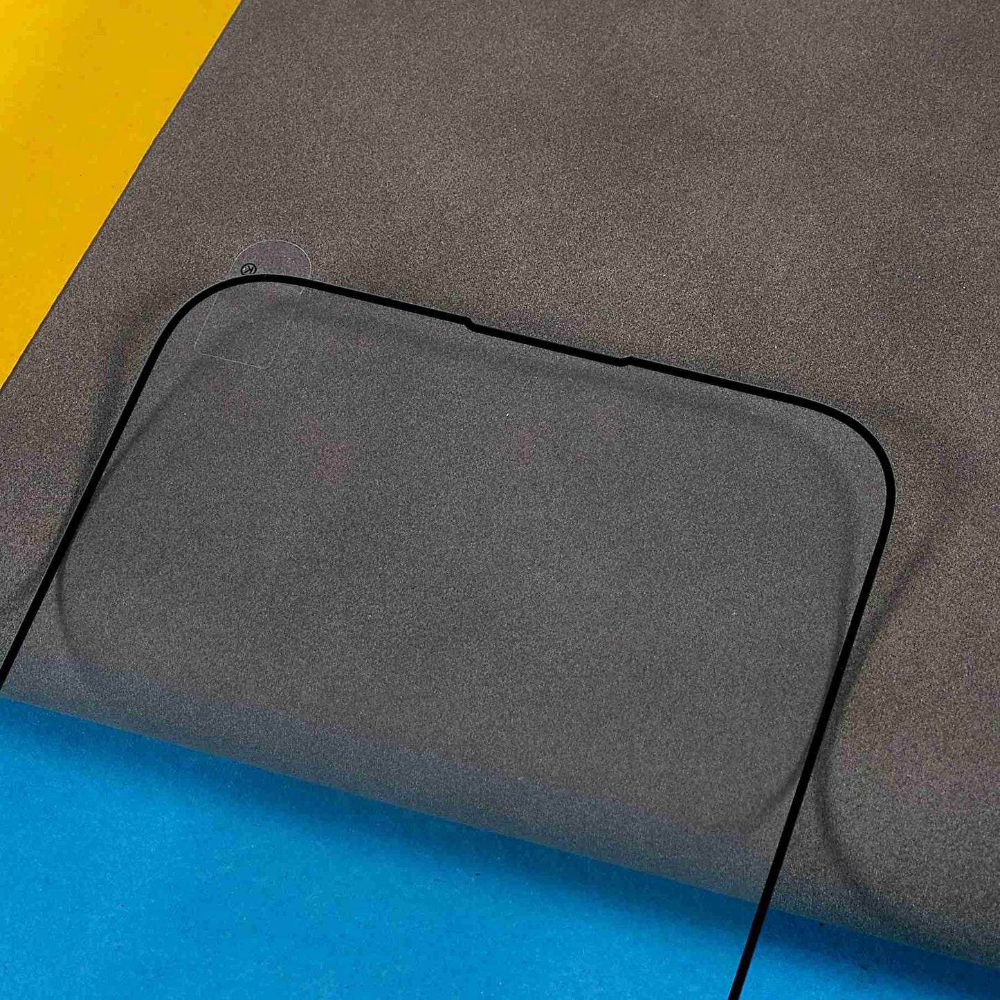 Uniqkart for iPhone 15 Pro Max Anti-static Full Screen Protector Full Glue High Aluminium-silicon Glass Silk Printing Film