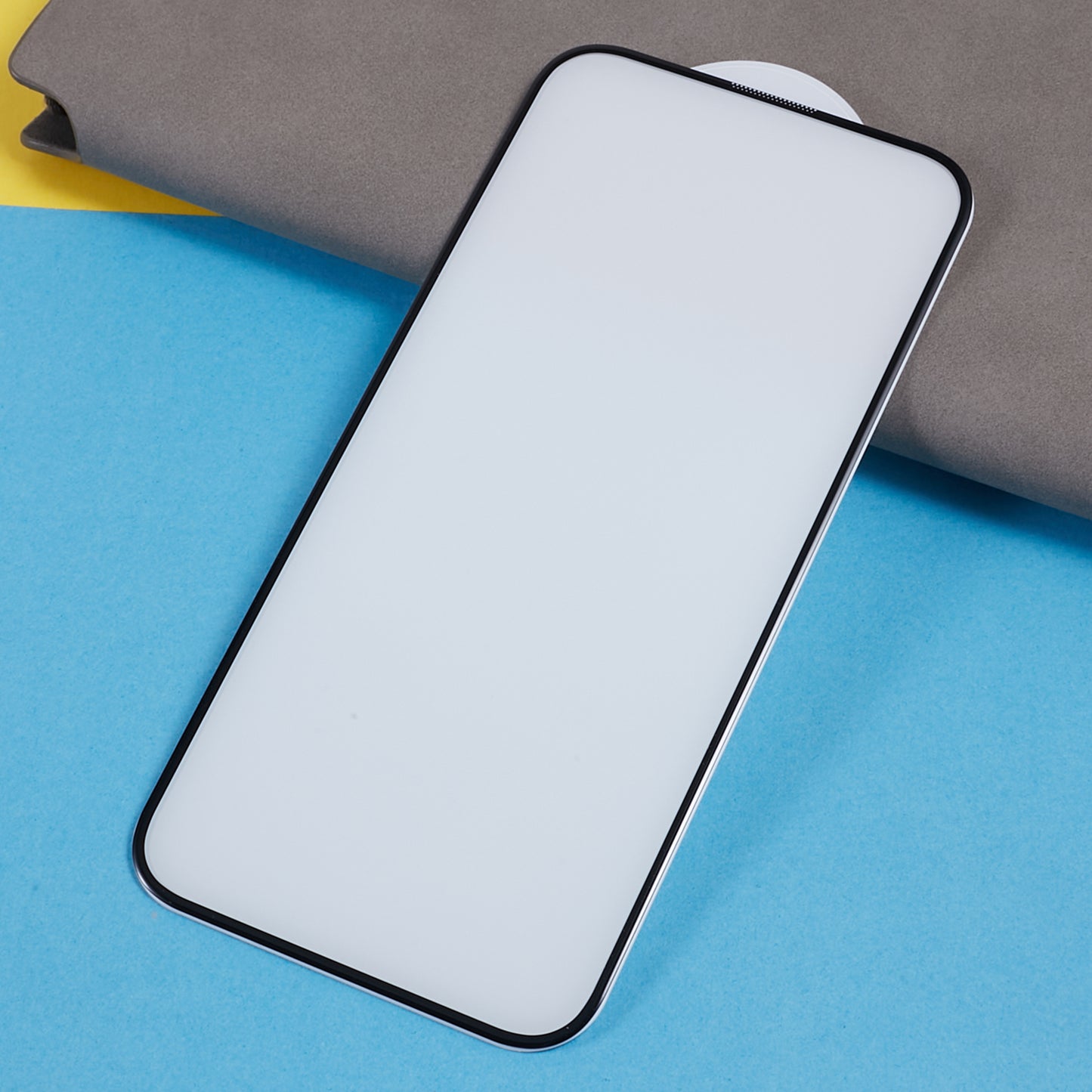 Uniqkart For iPhone 15 Pro Full Coverage Anti-Dust Film High Aluminum-silicon Glass 3D Arc Edge Cold Carving Silk Printing Screen Protector