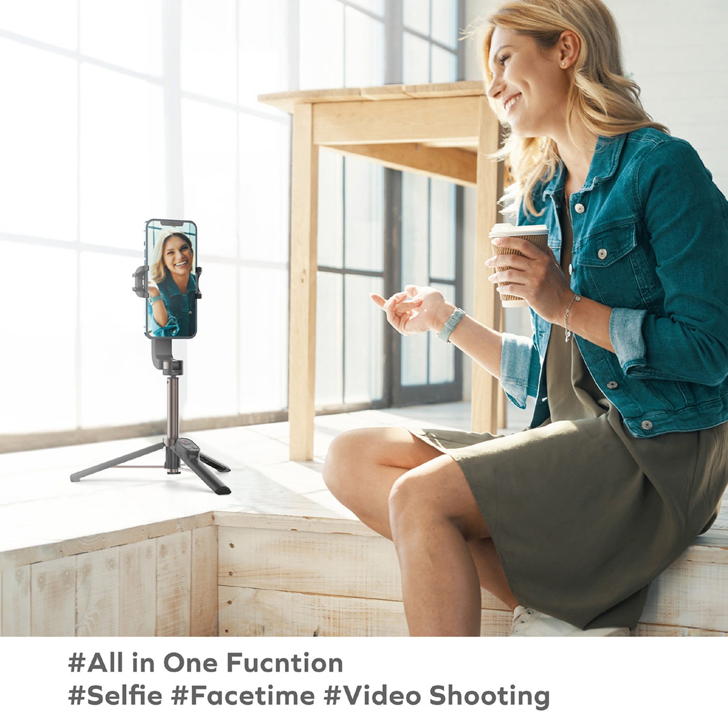 Uniqkart SELFIE STABLE3 KM16 Retractable Bluetooth Gimbal Tripod Portable Selfie Stick Tripod with Phone Clamp / Remote Control