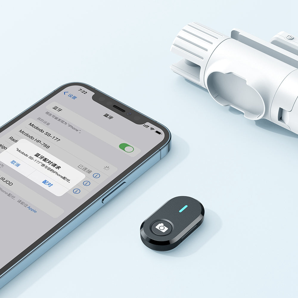 MCDODO MDD SS-1771 Dual Lights Wireless Selfie Stick Portable Tripod Phone Stand with 360-Degree Rotating Phone Clip/Remote for Photography Live Streaming - White