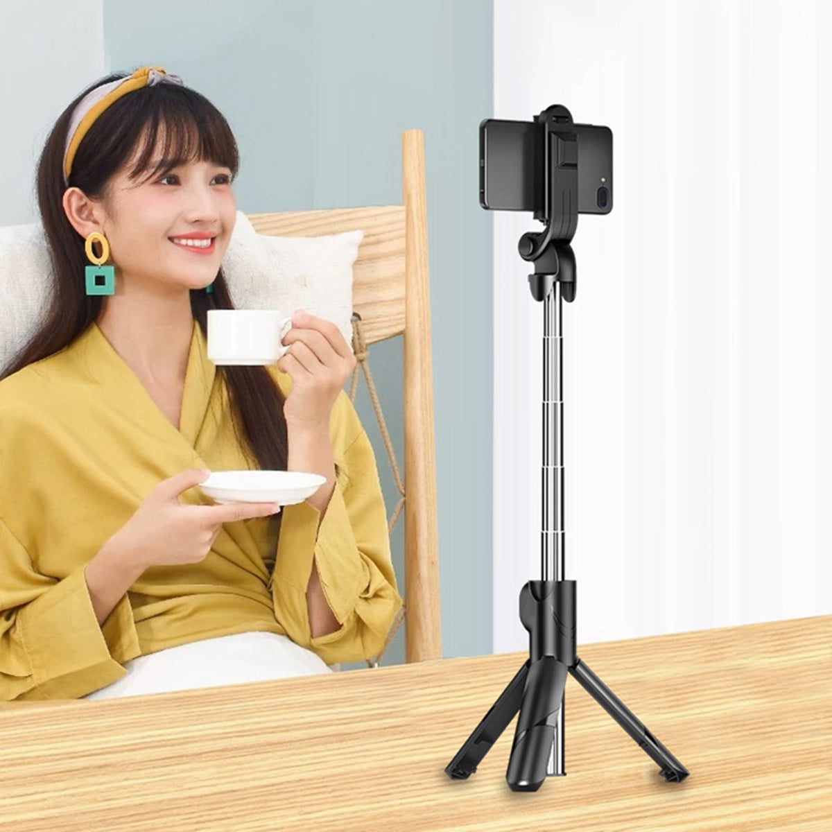 XT02P 100cm Extendable Selfie Stick Bluetooth Remote Control Foldable Tripod Stand - Black