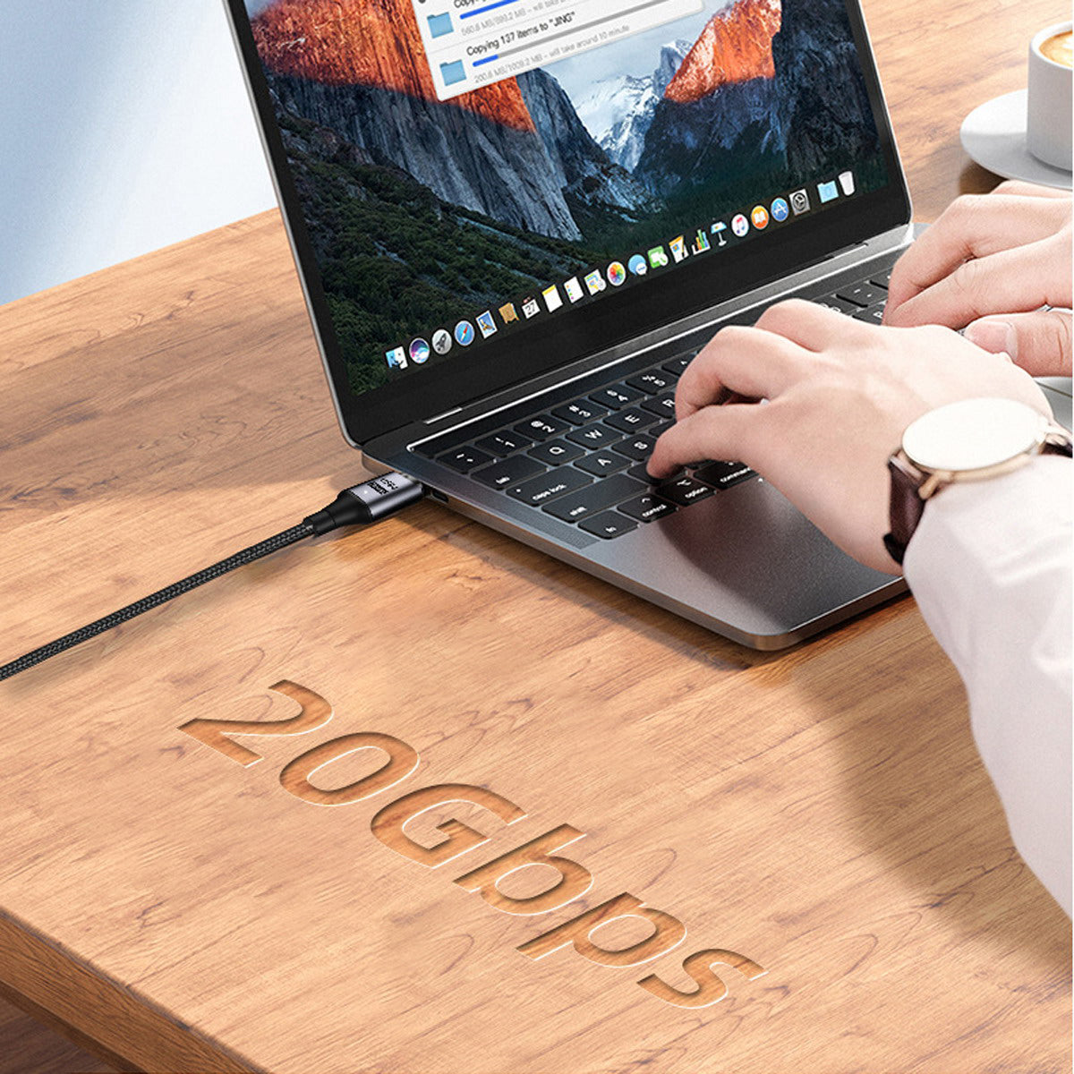 UC-034-LP USB-C Magnetic 90-Degree Connector USB4 Cable 20Gbps 100W Charging Cord 8K / 5K Video Cable