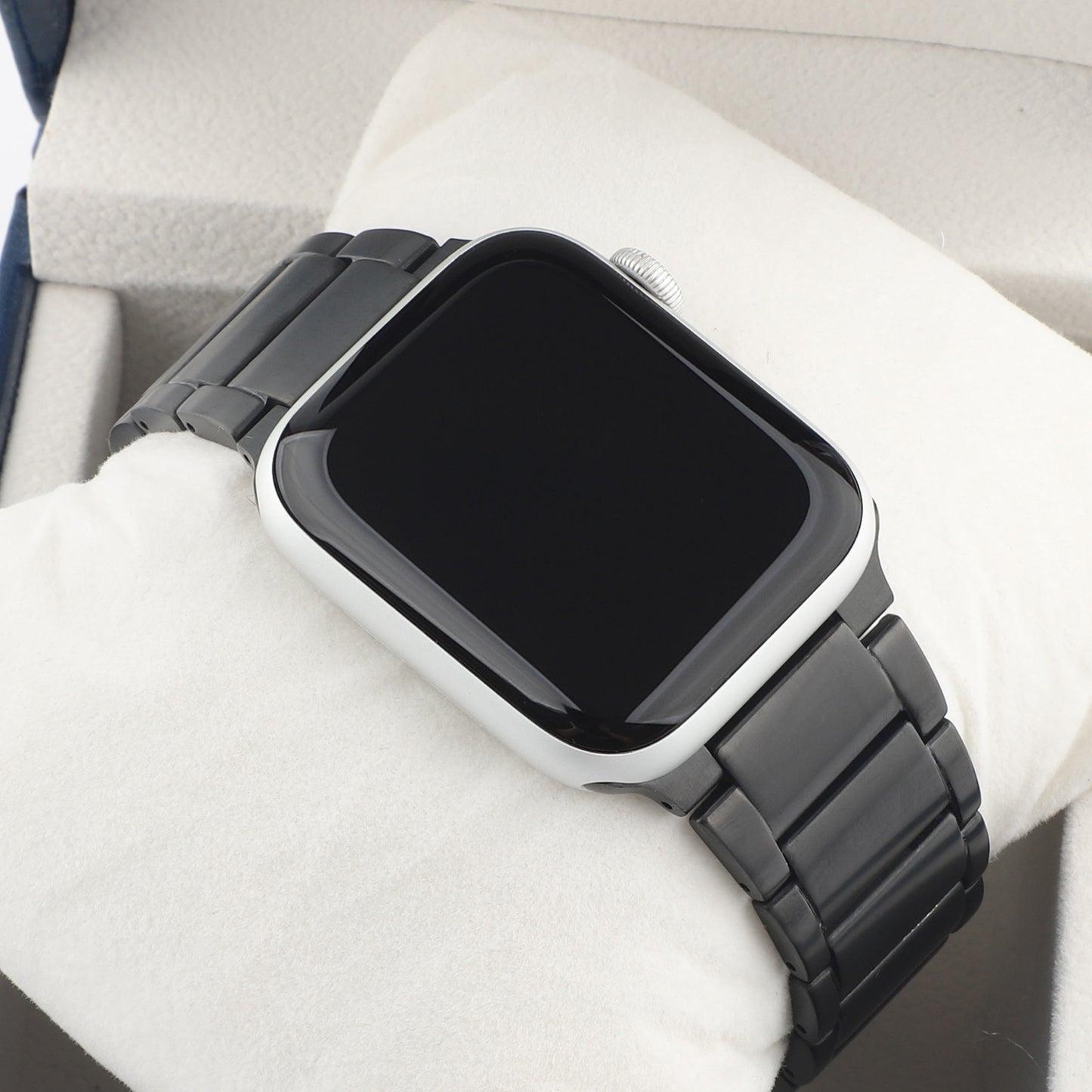 One Bead Titanium Steel Watchband Replacement Strap for Apple Watch Ultra 49mm / Series 8 / 7 45mm / Series 6 / 5 / 4 / SE / SE (2022) 44mm / Series 3 / 2 / 1 42mm - Black