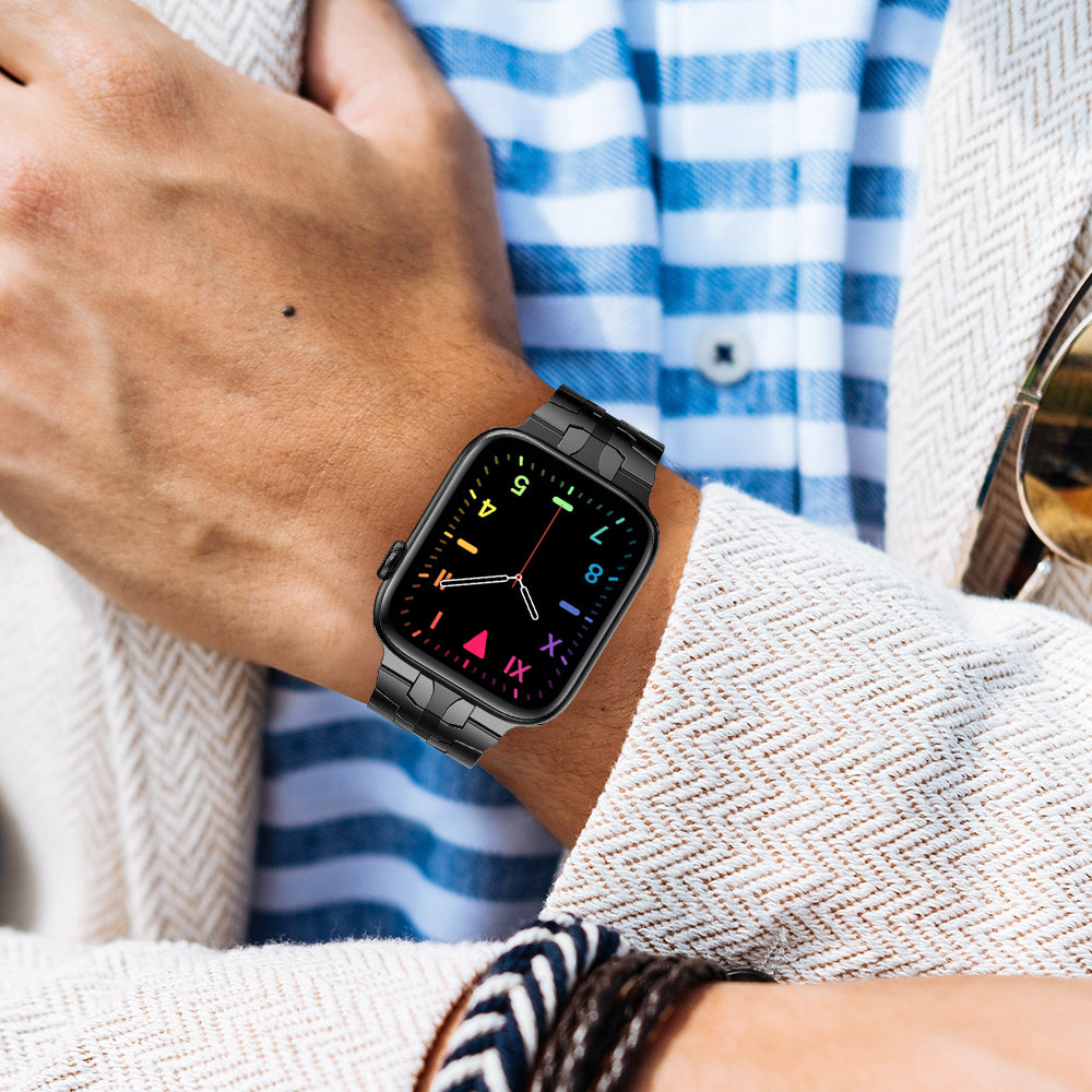 Adjustable Stainless Steel Strap Metal Watchband for Apple Watch Ultra 49mm / Series 8 45mm / 7 45mm / Watch Series 6 / SE 44mm / SE (2022) 44mm / 5 / 4 44mm / Watch Series 3 / 2 / 1 42mm - Black