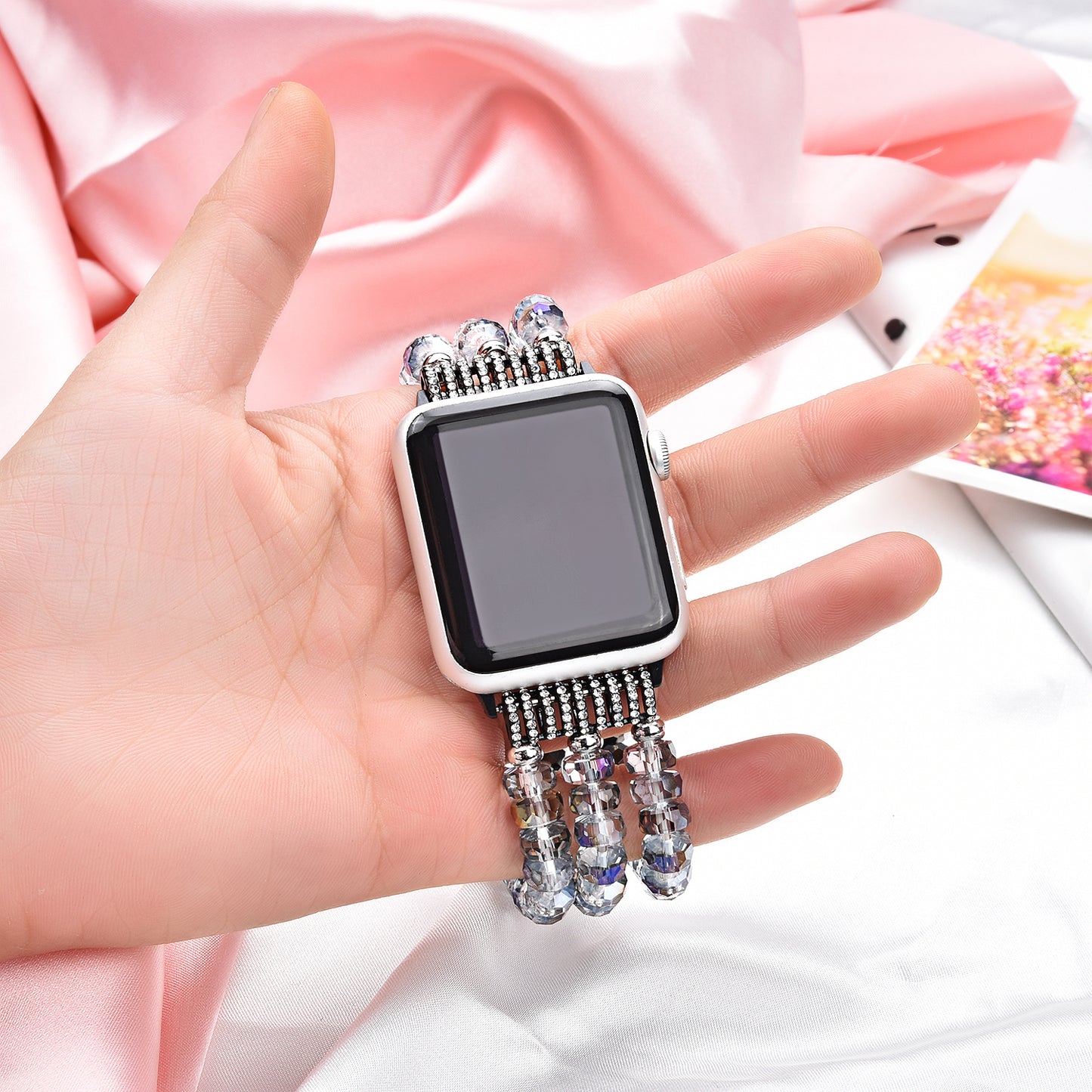 Exquisite Crystal Pearls Bracelet Watch Band for Apple Watch Ultra 49mm / Series 8 45mm / 7 45mm / SE 44mm / SE (2022) 44mm / Series 6 / 5 / 4 44mm / Series 3 / 2 / 1 42mm - Crystal Grey