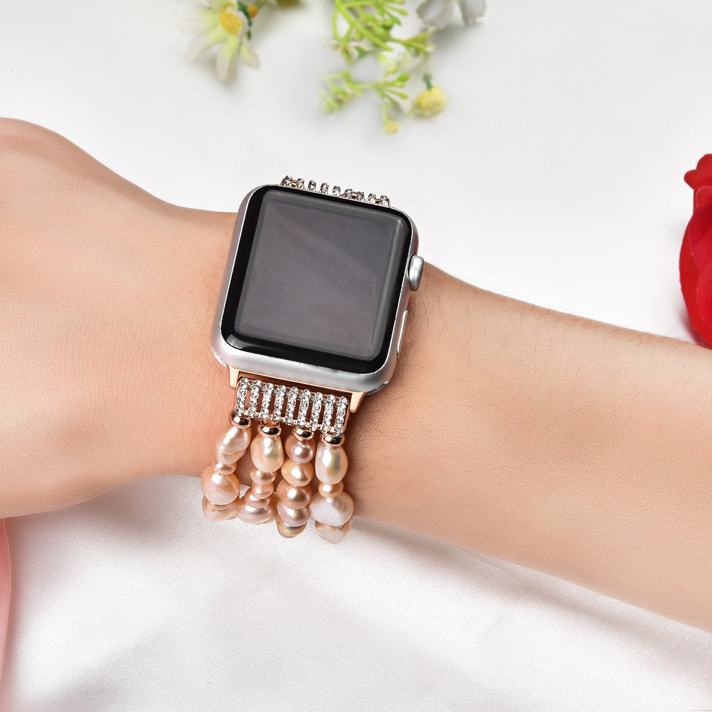 Exquisite Crystal Pearls Bracelet Watch Band for Apple Watch Ultra 49mm / Series 8 45mm / 7 45mm / SE 44mm / SE (2022) 44mm / Series 6 / 5 / 4 44mm / Series 3 / 2 / 1 42mm - Pearl Pink