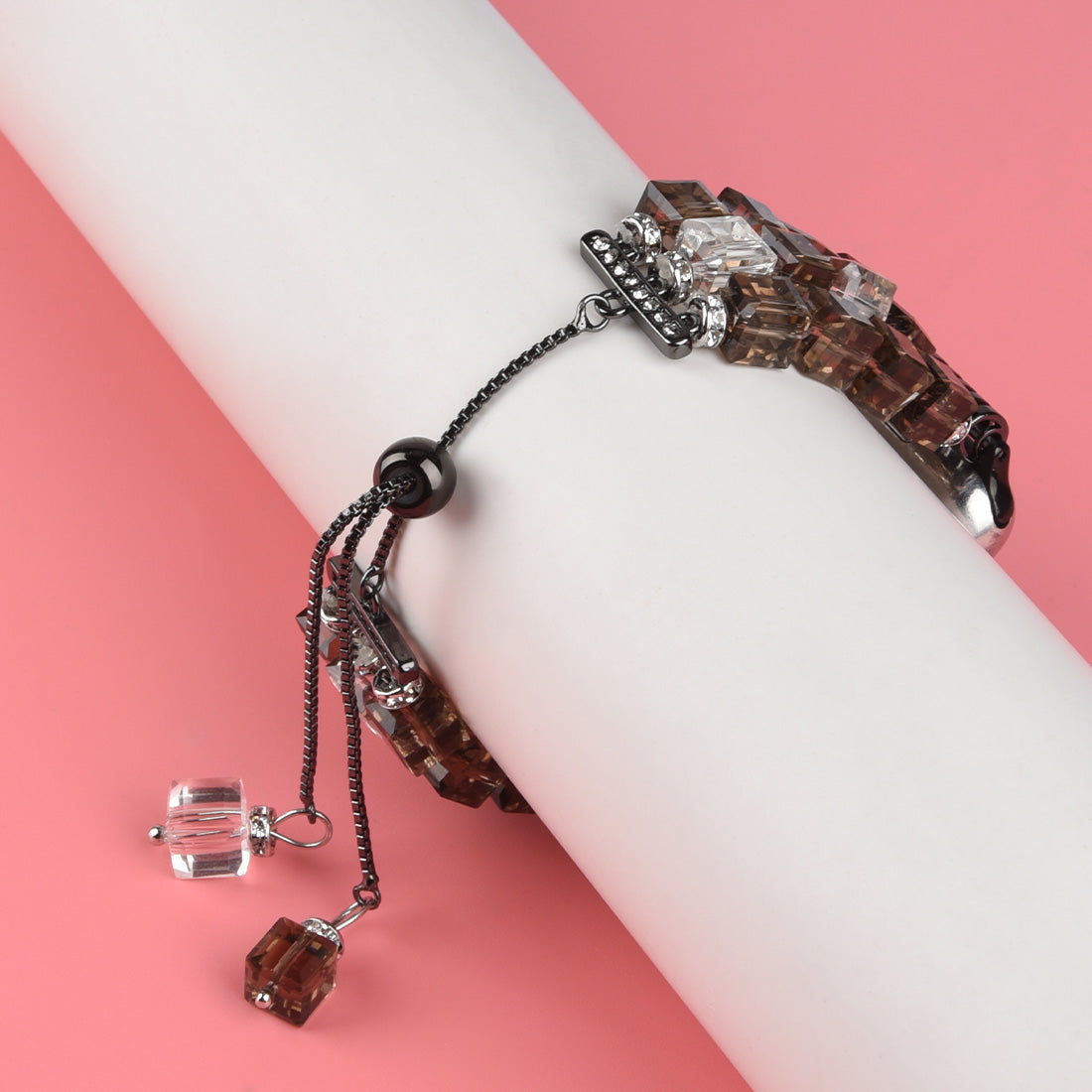 Faux Crystal Blocks Smart Watch Band Strap Bracelet for Apple Watch Series 8 41mm / Series 7 41mm / SE / SE(2022) / Series 6 / 5 / 4 40mm / Series 3 / 2 / 1 38mm - Grey