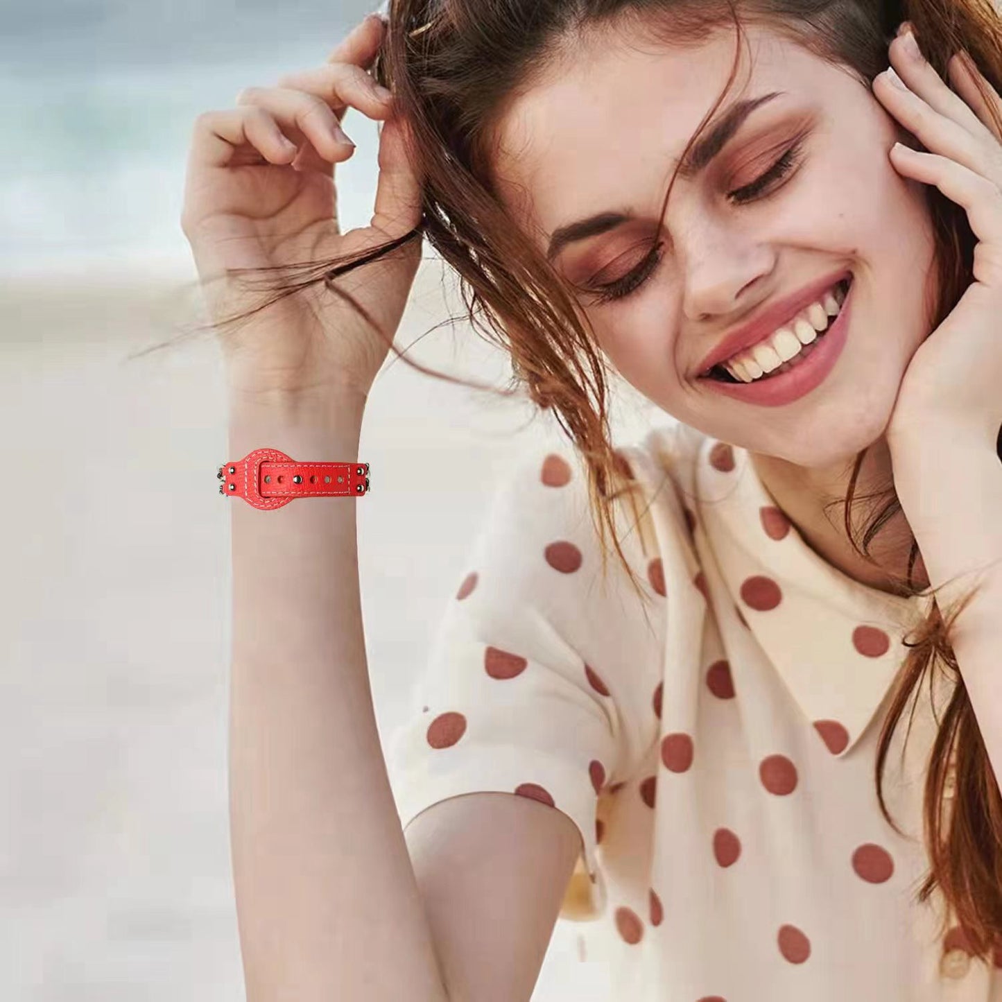 for Apple Watch Ultra 49mm / Series 8 45mm / Series 7 45mm / SE 44mm / SE (2022) 44mm / Series 4 / 5 / 6 44mm / Series 1 / 2 / 3 42mm Top Layer Cowhide Leather Metal Chain Watch Band Wrist Strap - Pink