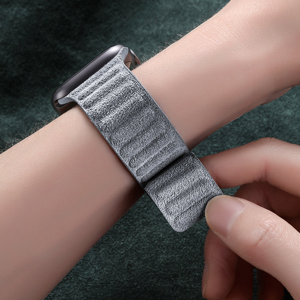 for Apple Watch Ultra 49mm / Series 8 7 45mm / Series 6 5 4 SE SE (2022) 44mm / Series 3 2 1 42mm Magnetic Watch Strap Suede Leather Watchband - Dark Grey