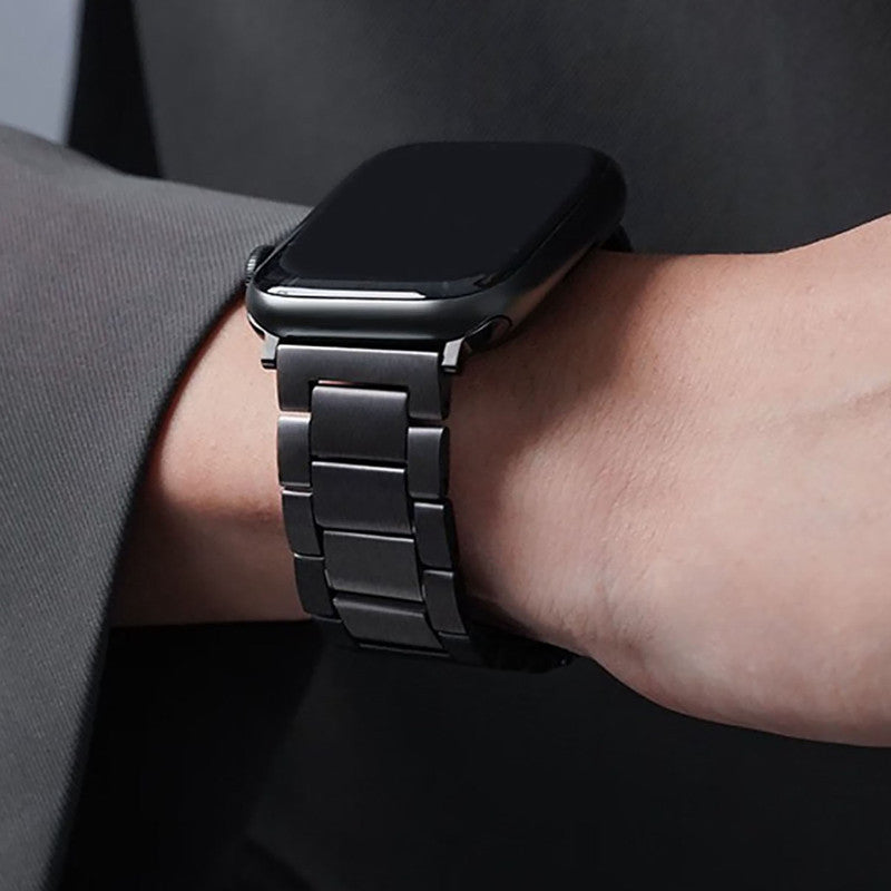For Apple Watch Series 8 7 41mm / Series 6 5 4 SE SE(2022) 40mm / Series 1 2 3 38mm Titanium Alloy Watch Strap - Black