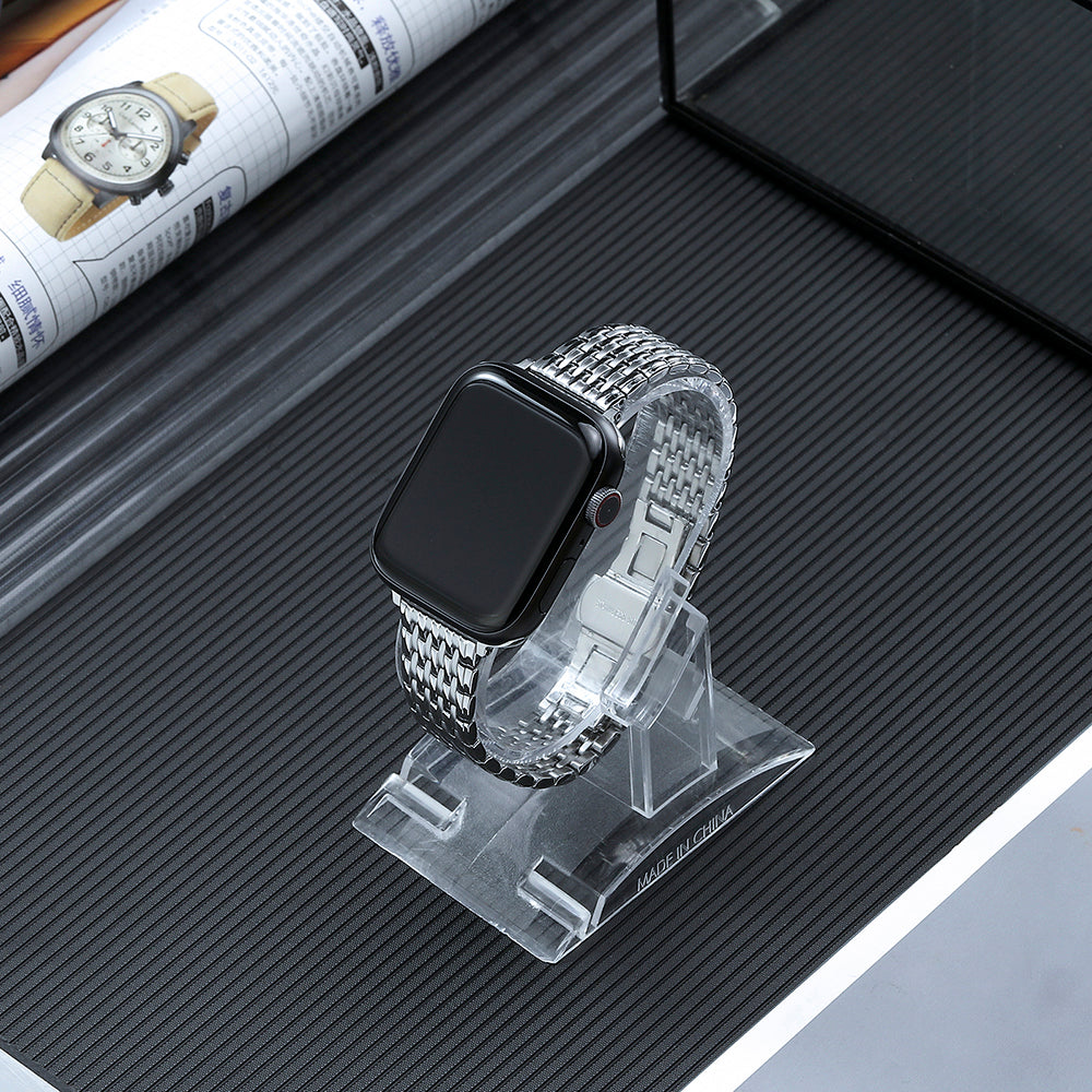 Uniqkart for Apple Watch Ultra 49mm / Series 8 7 45mm / 6 5 4 SE (2022) SE 44mm / 3 2 1 42mm Stylish Wrist Strap Stainless Steel Watch Band - Silver