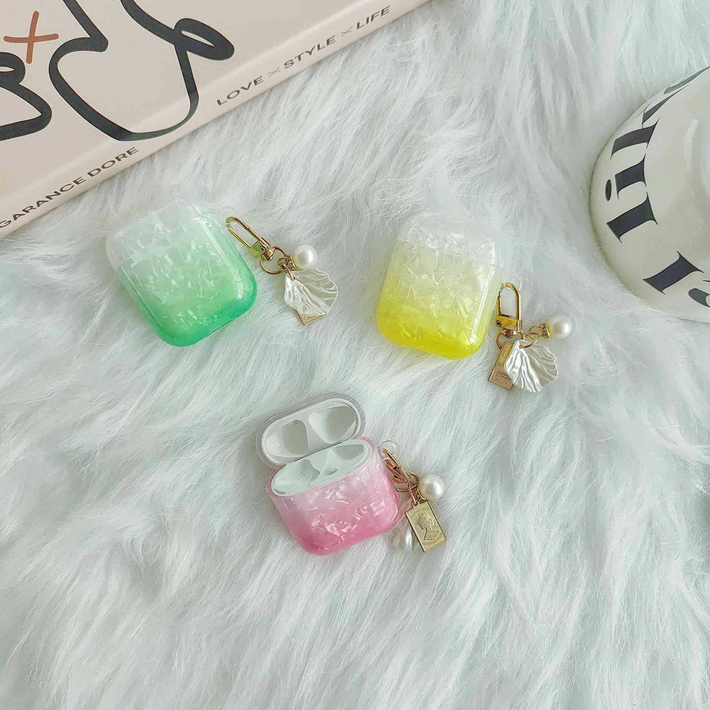 Earphone Case for Apple AirPods with Charging Case (2016) / (2019) / AirPods with Wireless Charging Case (2019) , Gradient Shell Grain TPU Cover with Pendant - Green