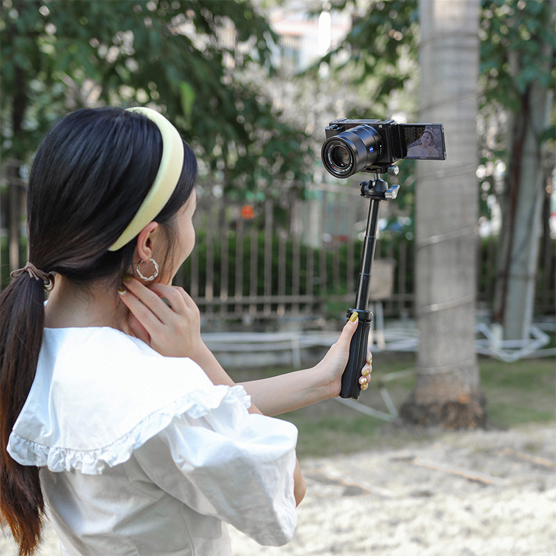 Uniqkart MT-47 Aluminum Alloy Quick Release Tripod Mount 360-degree Adjustable Cell Phone Stand Holder with 1/4 Screw Adapter