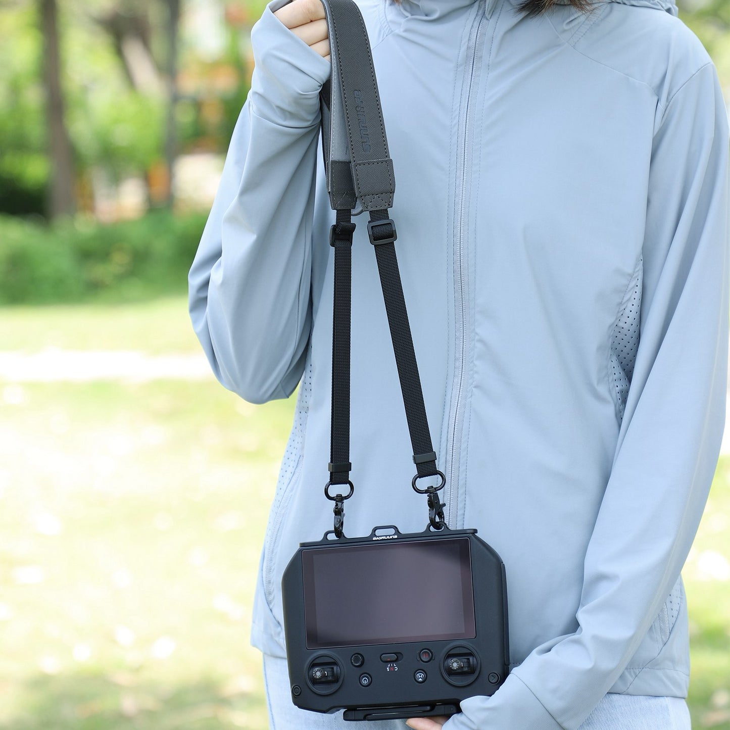 SUNNYLIFE GS377 Multi-use Bracket Comfortable Shoulder Lanyard for RC Pro/Smart Controller Accessories with Metal Hook + PU Leather Strap