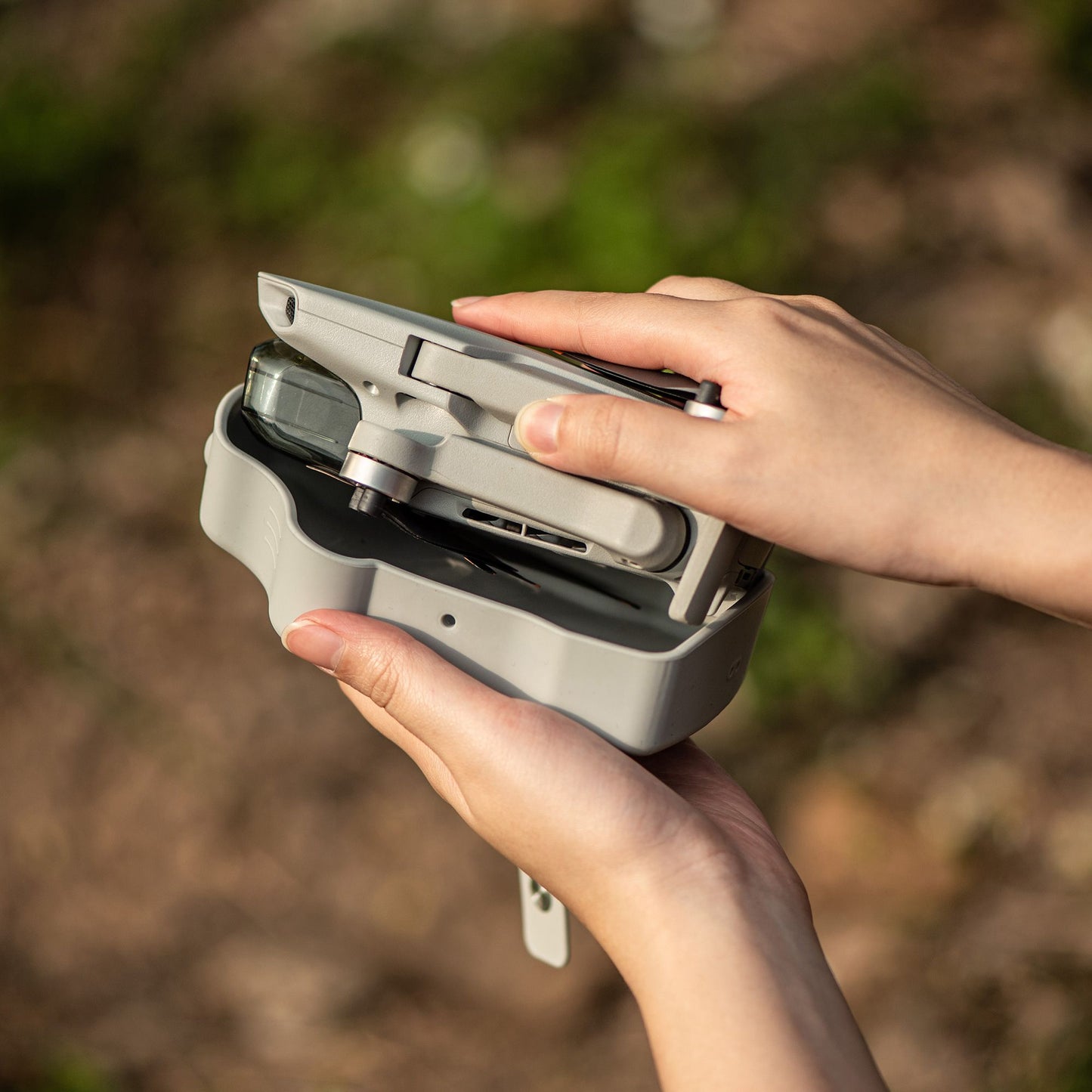 STARTRC 1110346 for DJI Mini SE/Mini 2/Mavic Mini 2-in-1 Drone Propeller Fixing Stabilizer Holder Gimbal Protective Cover