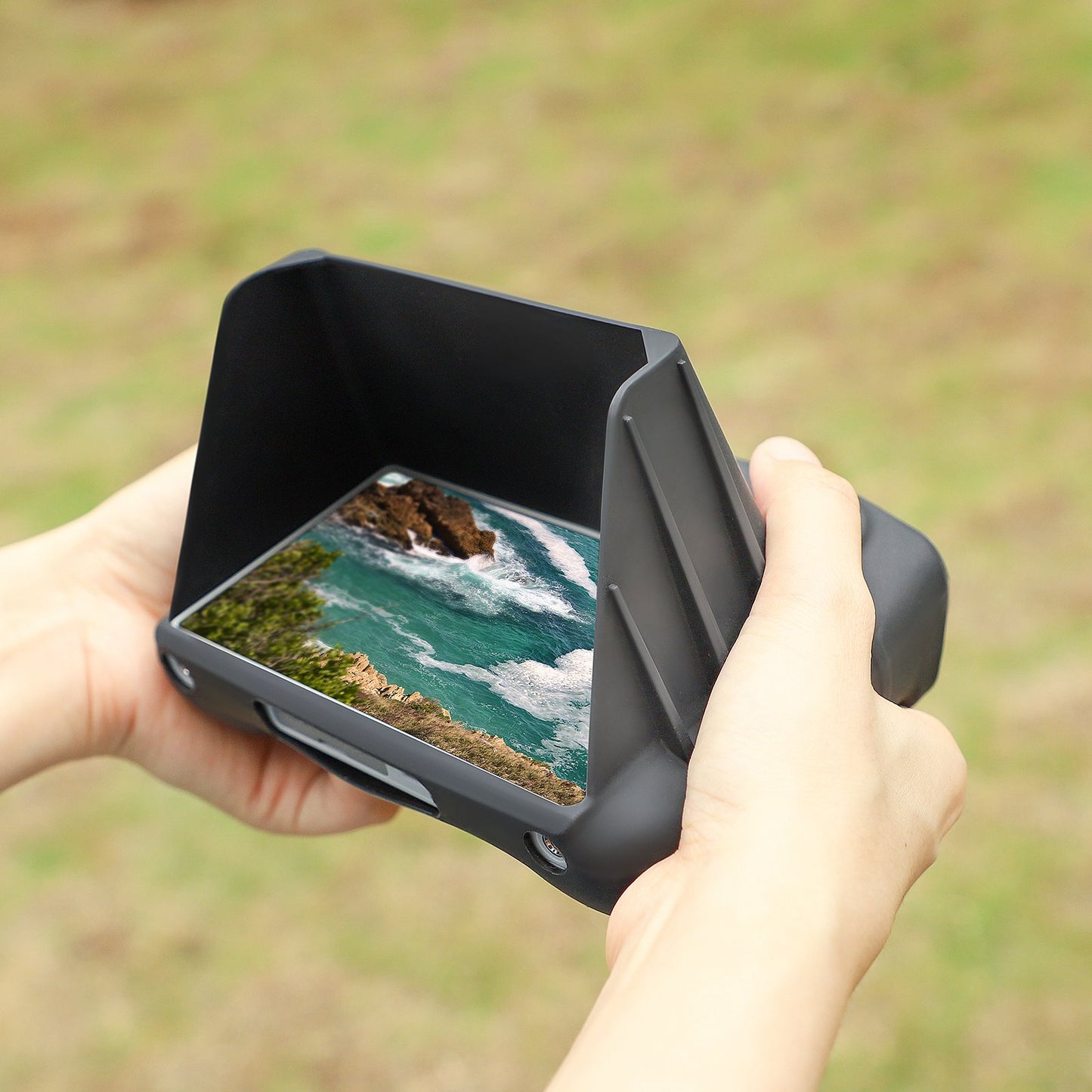 SUNNYLIFE MM3-BHT442 for DJI Mini 3 Pro DJI RC Remote Control Sleeve Silicone Protective Cover with Sun Hood - Black