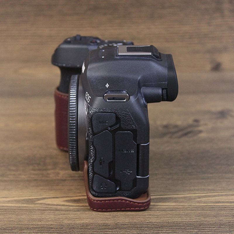 Uniqkart for Canon EOS R7 Genuine Leather Camera Bottom Case Battery Opening Design Half Body Protective Cover - Coffee
