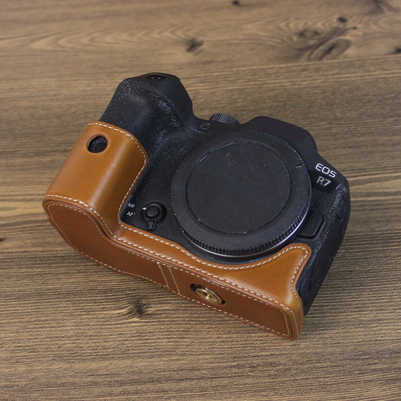 Uniqkart for Canon EOS R7 Digital Camera Bottom Case PU Leather Half Body Protective Cover with Battery Opening Design - Brown