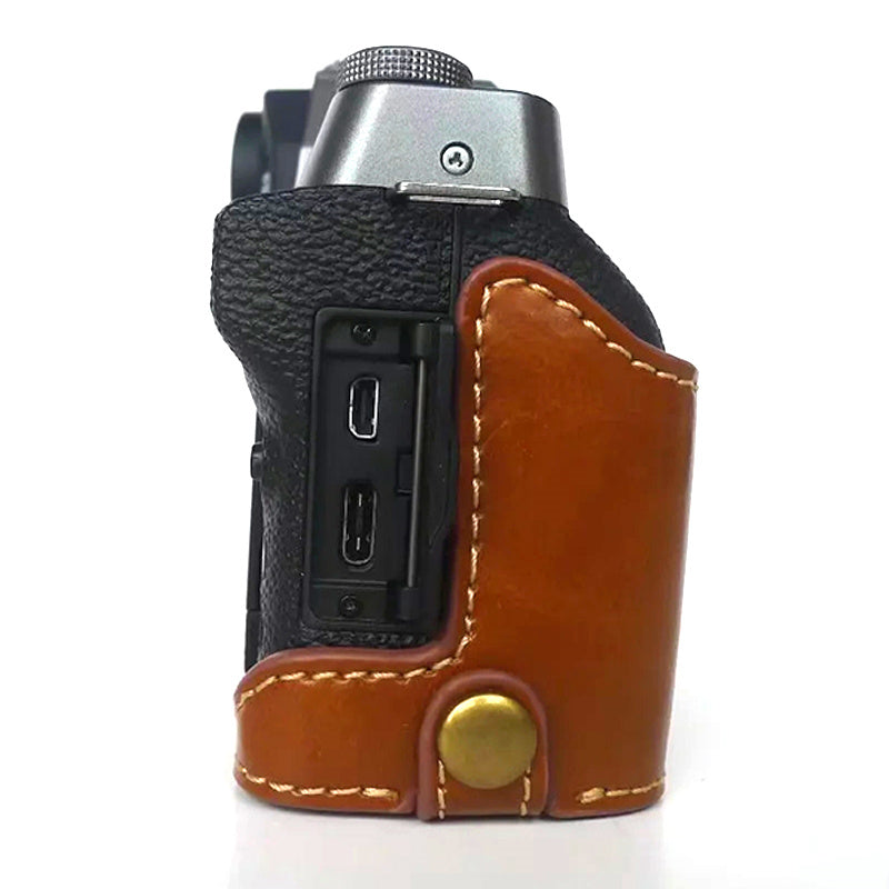 Uniqkart for Fujifilm X-T200 Digital Camera Protective Bottom Case Anti-scratch PU Leather Half Body Cover with Battery Opening - Brown