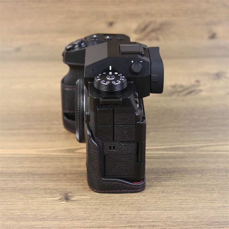 Uniqkart for Fujifilm X-H2s / X-H2 Camera Bottom Shell Genuine Leather Large Opening Design Protective Half Body Cover - Black