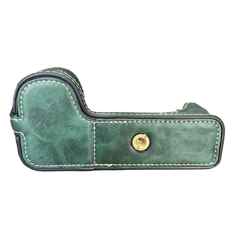 Uniqkart for Fujifilm X-S10 Retro PU Leather Camera Bottom Case Half Body Protective Cover with Battery Opening - Green