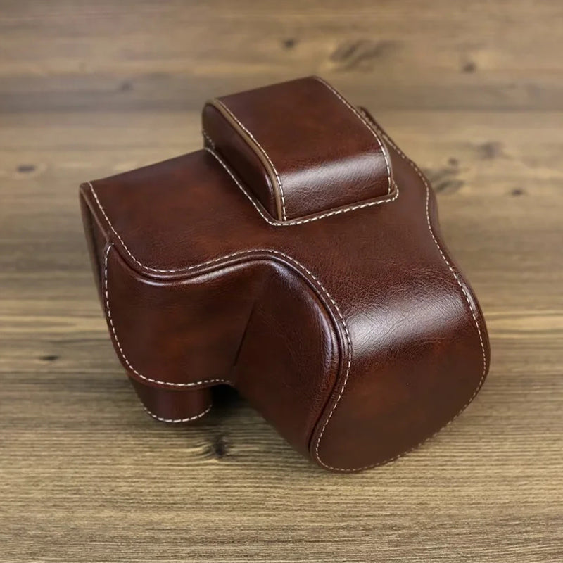 PU Leather Protective Bag for Canon EOS R10 18-45mm Lens, Vintage Mini Storage Bag Cover with Shoulder Strap - Coffee