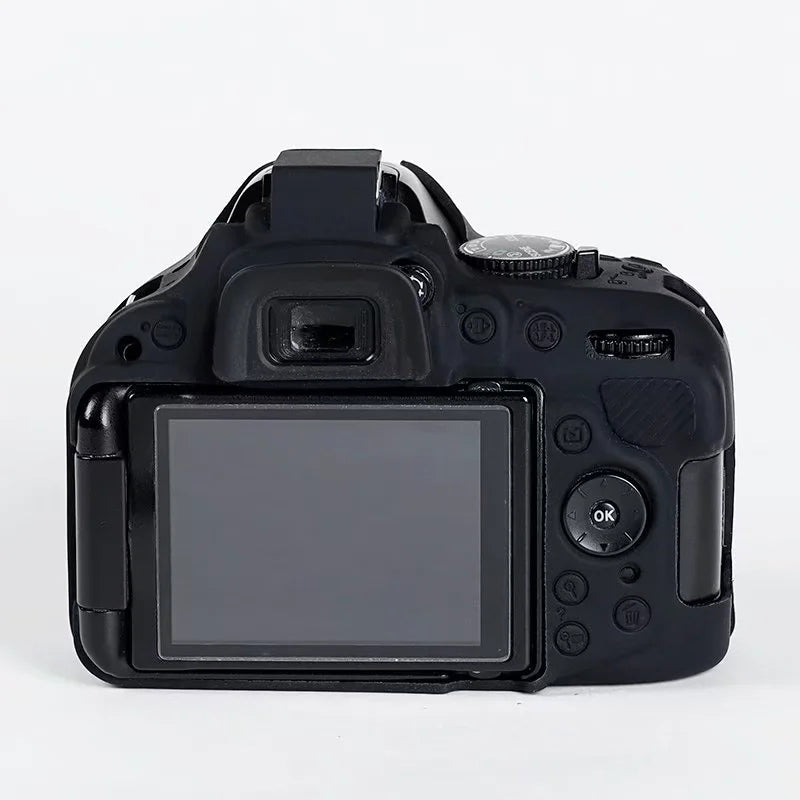 Uniqkart for Nikon D5200 / D5100 Silicone Skin Case Camera DSLR Bag Anti-scratch Protective Cover - Black