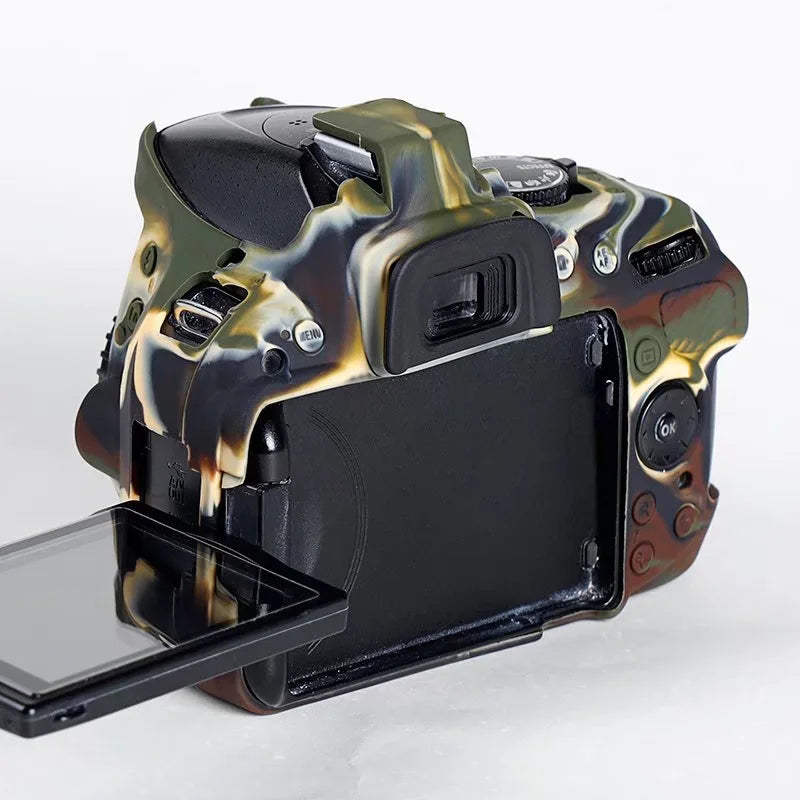 Uniqkart for Nikon D5200 / D5100 Silicone Skin Case Camera DSLR Bag Anti-scratch Protective Cover - Camouflage