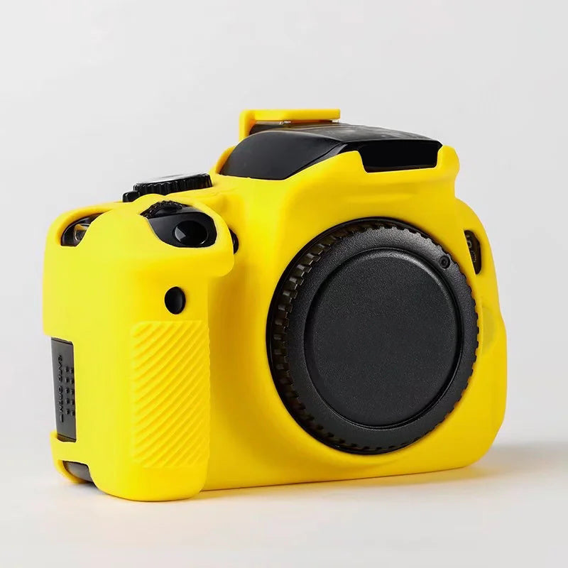 Uniqkart for Canon EOS 700D / 650D / 600D Soft Silicone Skin Case Protective Cover Anti-scratch Camera Bag - Yellow