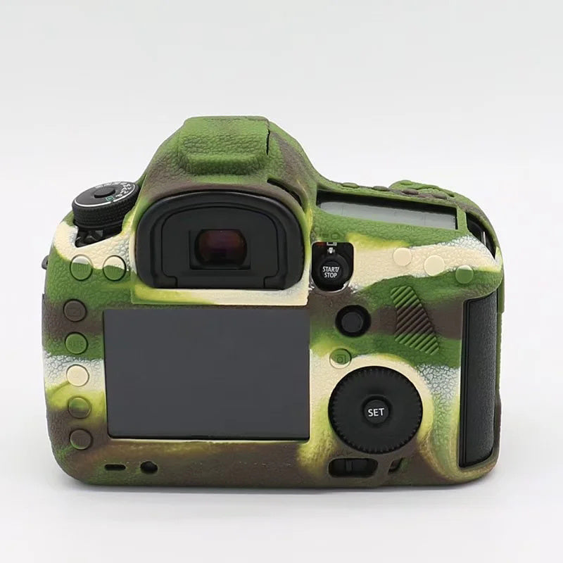 Uniqkart for Canon EOS 5D Mark III / 5D3 / 5DS / 5DS R Camera Soft Silicone Skin Case Drop-proof DSLR Protective Cover - Camouflage