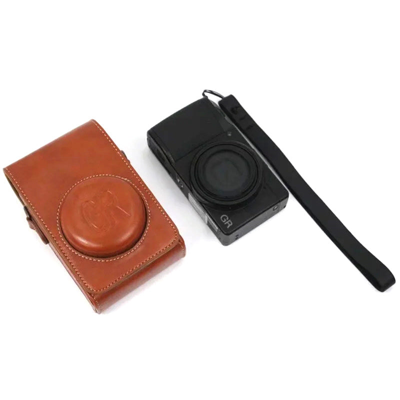 Uniqkart for Ricoh GR / GR II / GR III / GR IIIx Camera Bag Vintage PU Leather Digital Camera Protective Cover with Shoulder Strap - Brown