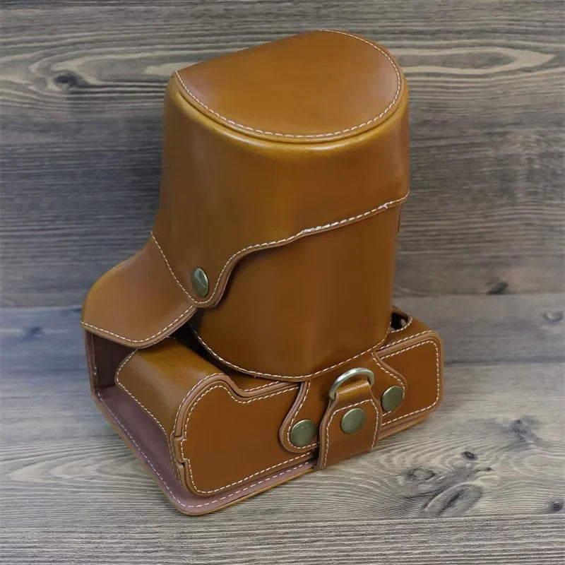 Uniqkart for Fuji X-T5 Battery Opening Design Detachable PU Leather Camera Bag Protective Case with Lens Pouch and Shoulder Strap - Brown