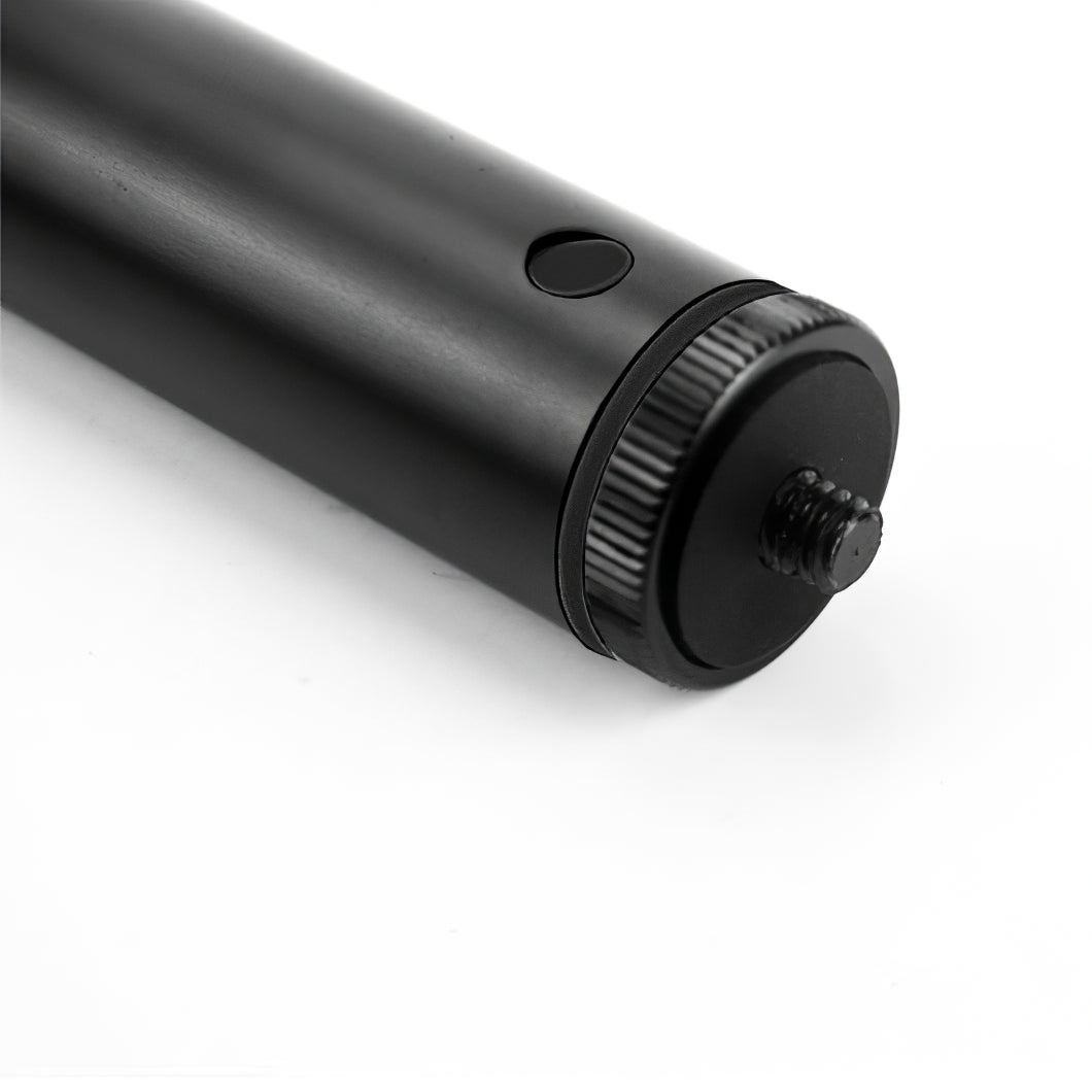 1.1m Aluminum Alloy Extension Rod Retractable Selfie Stick Handle with 1/4 inch Screw for Insta 360 One X - Black