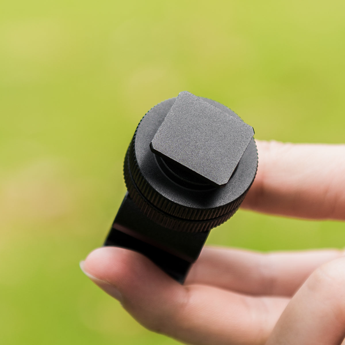 YELANGU A681 Three Cold Shoe Mount/Adapter DSLR Camera Accessory for LED Lights/Microphones/Monitors/Audio Recorder