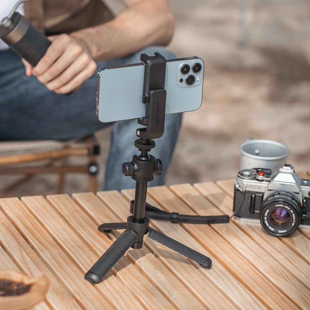 PGYTECH P-CG-140 Portable Phone Holder Clip with Dual Cold Shoe Mount for Live Streaming Video Recording