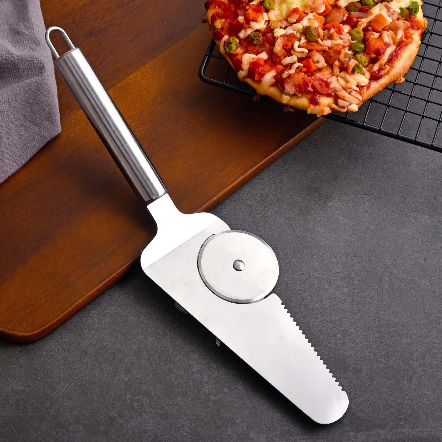 Pizza Wheel &Cutter Easy to Clean Super Sharp for Pizza Dough Pizza Lovers 2 in 1 single wheel