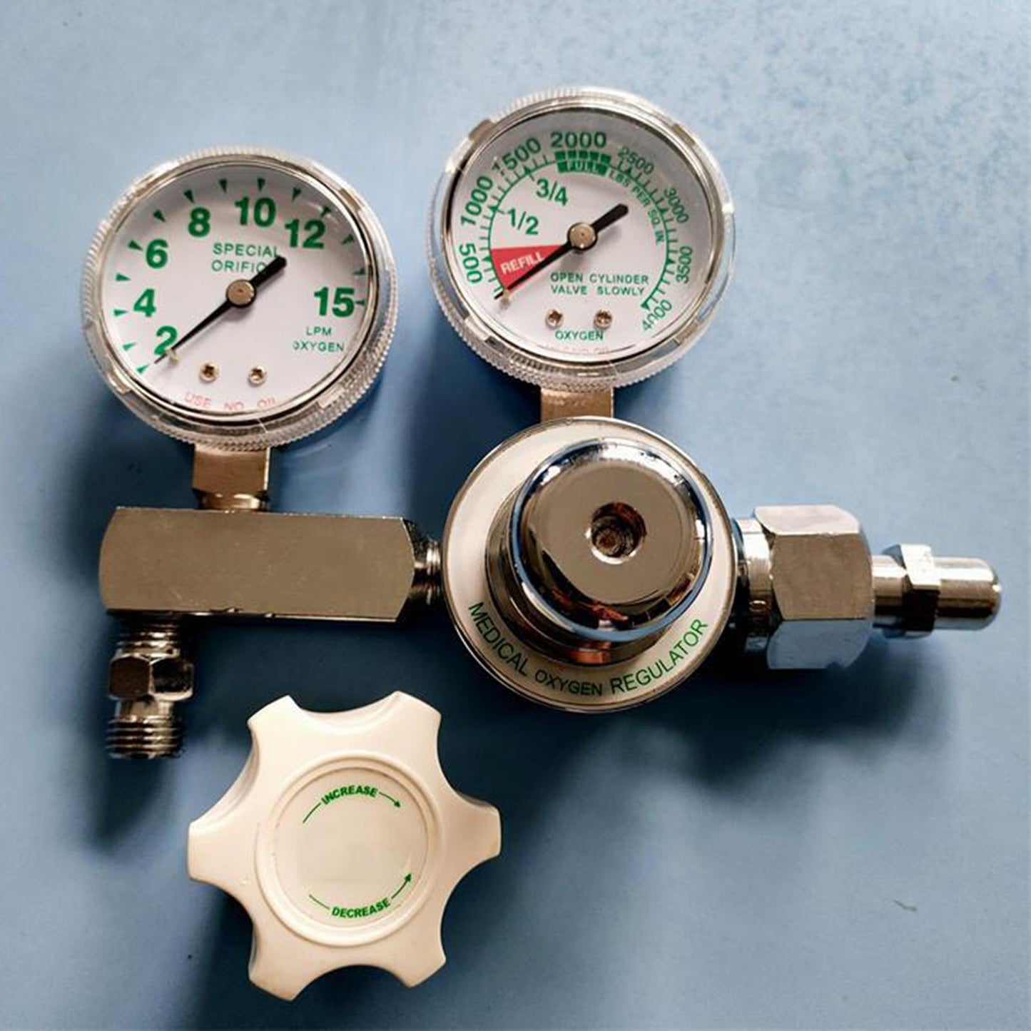 Oxygen Cylinder Pressure Reducing Regulator Flowmeter Gauge Valve with Hose