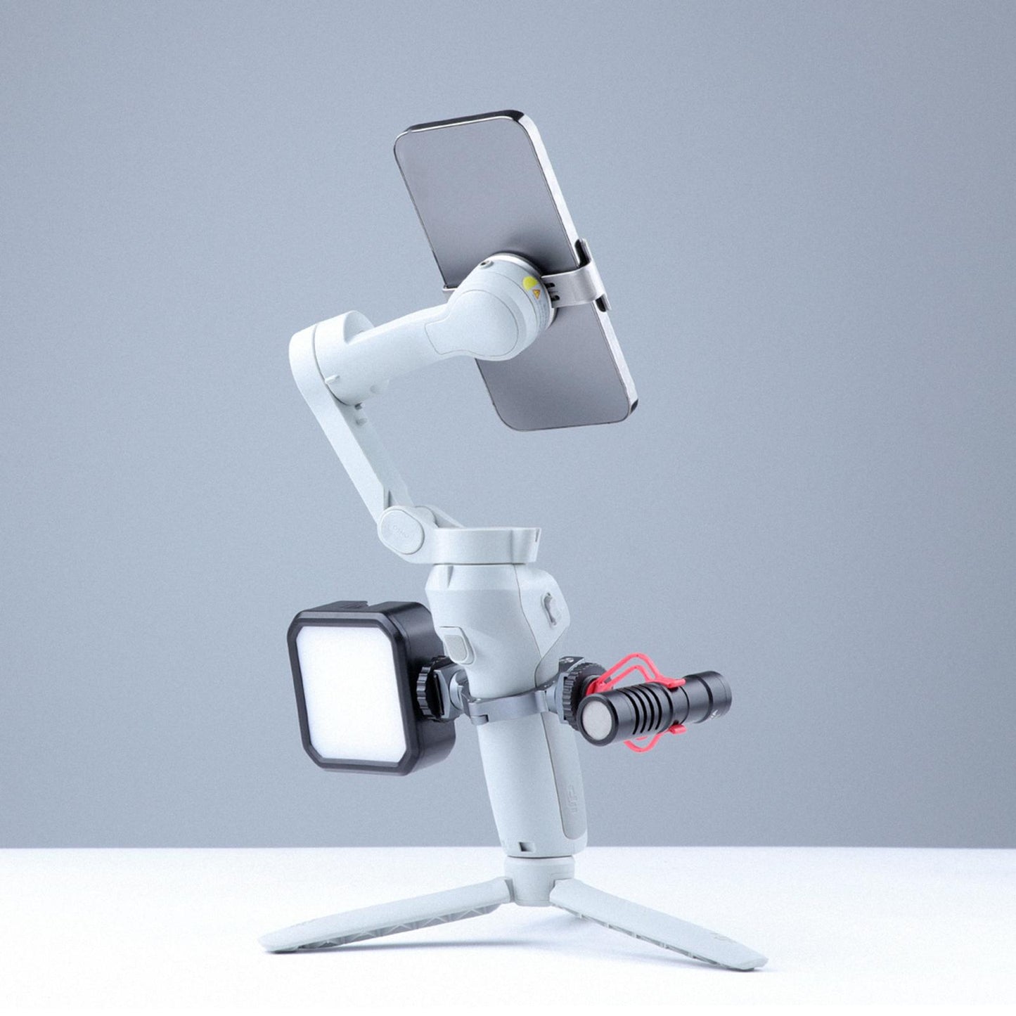 Dual Cold Shoe Adapter Clamp for DJI Osmo Mobile 3/4 Fill Light/Microphone