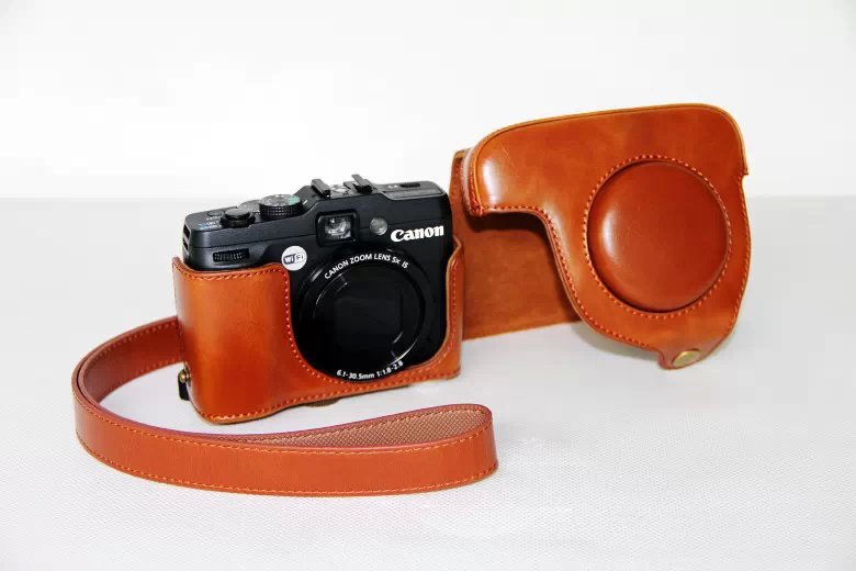 PU Leather Camera Protective Bag + Strap for Canon PowerShot G15/G16 - Brown