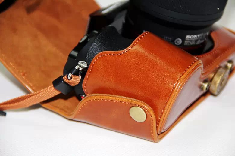 PU Leather Camera Cover Casing + Strap for Sony a7R with 28-70mm Lens - Brown
