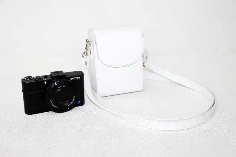 PU Leather Protective Waterproof Shoulder Camera Bag for Hiking Camping Trekking Cycling - White